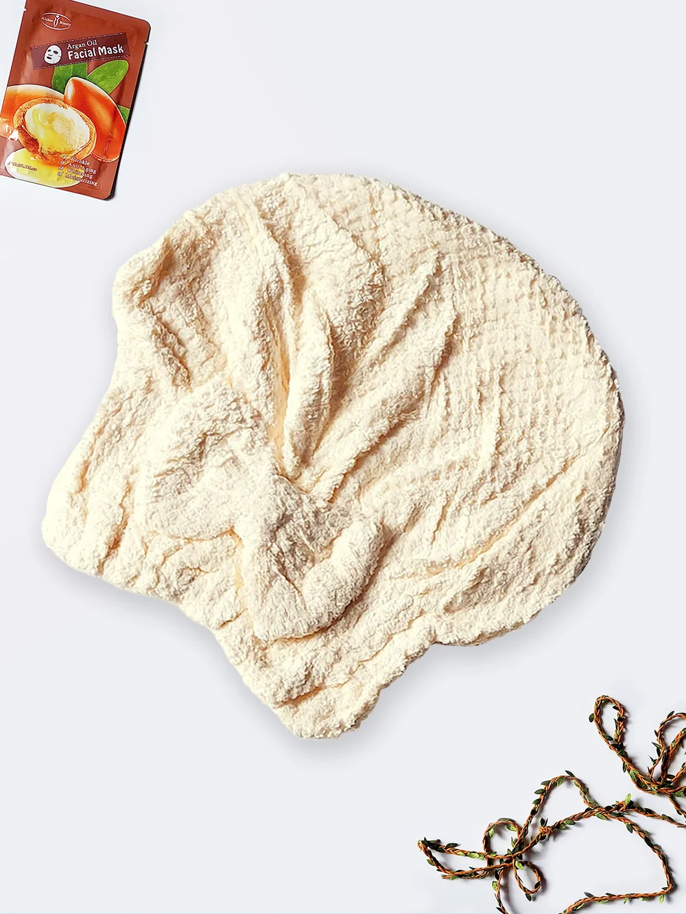 cap6072390-1 کلاه بعد شنا ، استخر ، دریا و حمام حوله ای زنانه دارای خاصیت آبگیری بالا برای خشک کردن سریع مو سر بانوان با جنس الیاف پنبه ای نرم و لطیف به رنگ شیری و طرح ساده