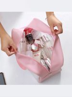 کیف استخر فانتزی زنانه و دخترانه صورتی رنگ ضد آب ، دارای قسمت مجزا برای دمپایی استخر - Image 3