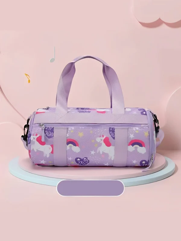 کیف شنا بچگانه دخترانه و پسرانه فانتزی طرح شیک و جذاب اسب تک شاخ برای استخر به رنگ بنفش با جاکفش جداگانه و بخش مجزای وسایل خیس و خشک ضد آب